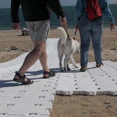 Bon prix Le plancher portatif extérieur de polyéthylène haute densité pour les événements ISO9001 a certifié en ligne