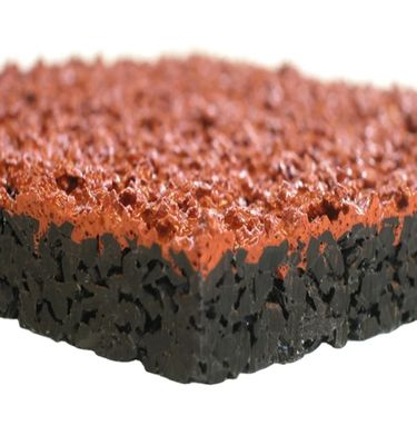 Bon prix Piste de course en caoutchouc résistante aux intempéries conçue pour les athlètes professionnels en ligne