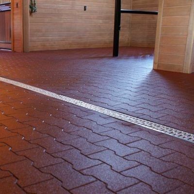 Bon prix Matériel en caoutchouc en caoutchouc de verrouillage de granules des tapis SBR de plancher de forme d'os de chien en ligne