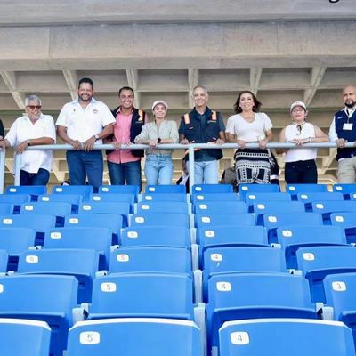 Bon prix Astuce vers le haut du stade en plastique posant l'anti preuve de feu UV anti-vieillissement en ligne
