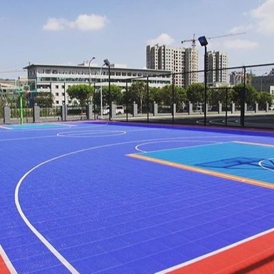 Bon prix La couleur adaptée aux besoins du client pp couvre de tuiles des sports parquetant pour des cours de sport en plein air en ligne