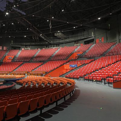 Bon prix L'allocation des places en plastique matérielle de stade de HDPE de PE a fixé résistant au feu en ligne