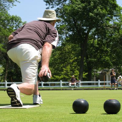 Bon prix Herbe artificielle de gazon vert d'Astro, herbe de paysage de synthétique de 20mm pour le court de tennis en ligne