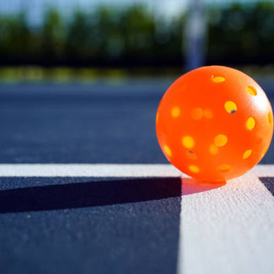 Mat de terrain de pickleball résistant à la décoloration pour un jeu en plein air durable