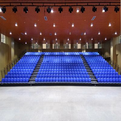 Sièges de tribune pliables et rétractables Facile à installer et longueur personnalisée
