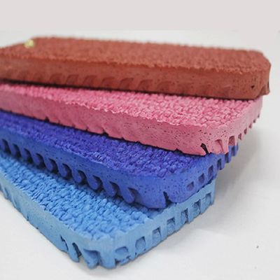 Bon prix Matériaux de résine de polyuréthane utilisés dans les sols de sport 29% Valeur de rebond en ligne