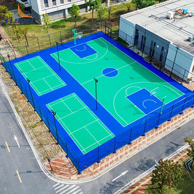 Bon prix Facile à nettoyer Plancher sportif en polyuréthane intérieur et extérieur Plancher sportif modulaire en ligne