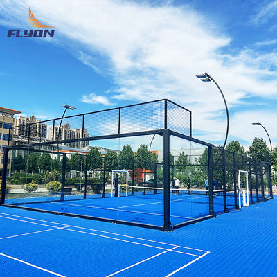Bon prix Cour de tennis de padel synthétique de taille standard avec revêtement de surface vert en ligne