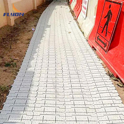 Bon prix Sol de événement portable à haute résistance aux chocs avec une capacité de charge de 5 tonnes/m² et une conception emboîtable pour la protection de l'herbe en ligne